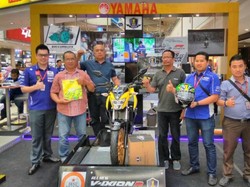 Peduli Pendidikan Lewat Lelang VixionR_1 Dekade di Facebook Yamaha