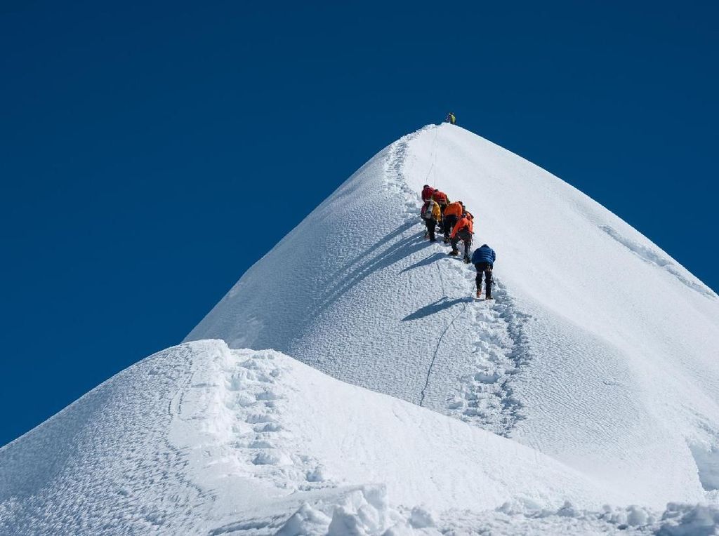 Salju Longsor di Himalaya Tewaskan 10 Pendaki, 18 Orang Hilang