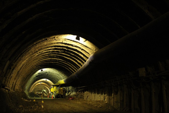 Foto: Yuk, Lihat Proyek Terowongan Double Track Pertama di RI