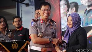Foto: detikcom Raih Penghargaan dari Korlantas Polri