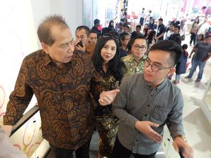 CT Tantang Gibran Buka Markobar di Setiap Transmart