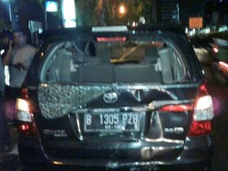 Kecelakaan di Jl Rasuna Said Jakarta, Mobil dan Motor Rusak