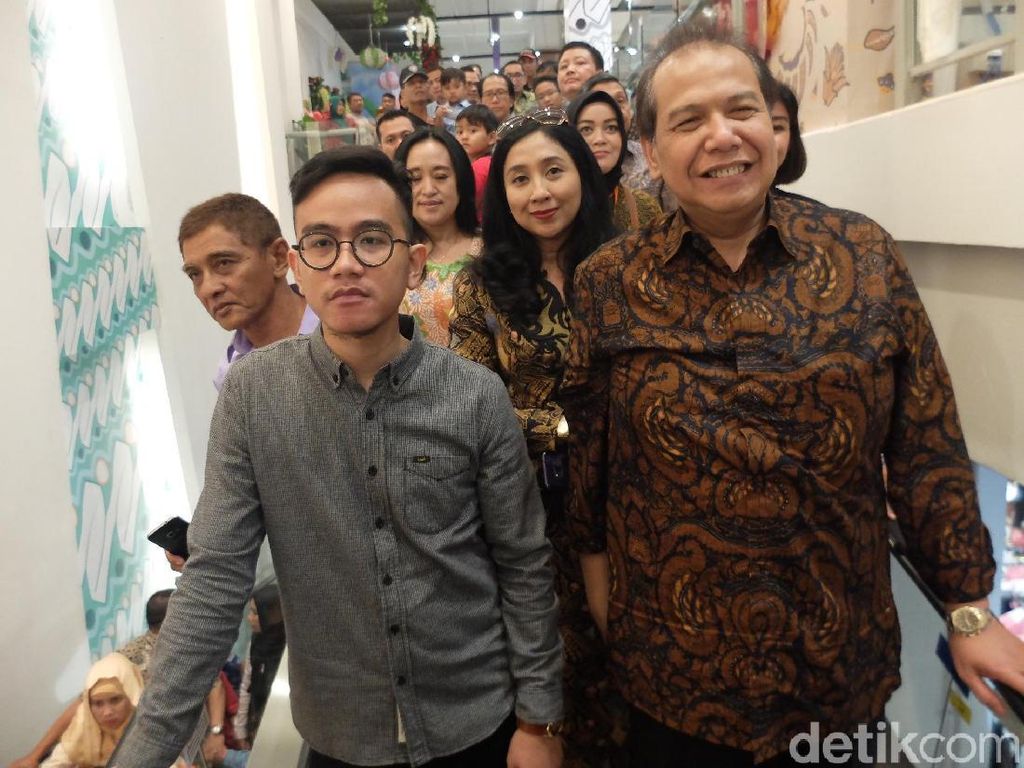 Menanti Putra Jokowi Beraksi di Surabaya Menanti Putra Jokowi Beraksi di Surabaya