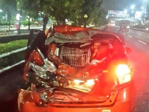 Kecelakaan Truk dan Mobil Terjadi di Tol Tomang arah Kebon Jeruk