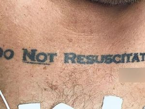 Pasien Ini Sekarat Tapi Tato di Dadanya Bikin Dokter Keder Menolongnya