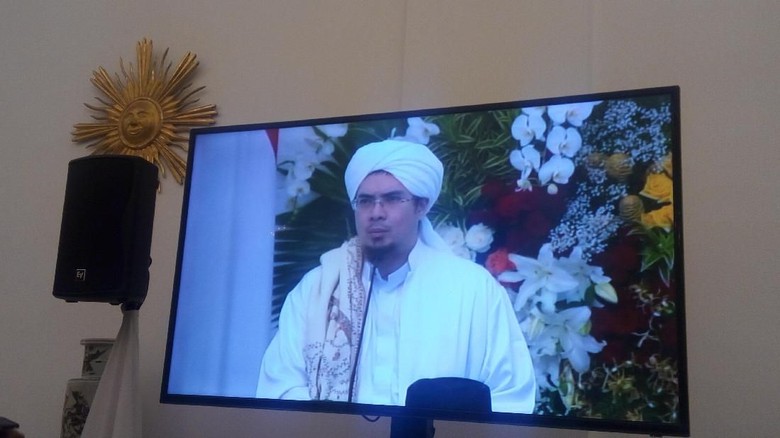 Habib Jindan: Islam Tak Dibela dengan Caci Maki, Tapi dengan Rahmat