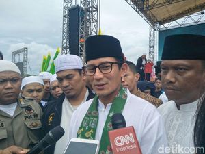 Sandi Pastikan Jadwal Pembersihan Kawasan Monas Ditambah Sandi Pastikan Jadwal Pembersihan Kawasan Monas Ditambah