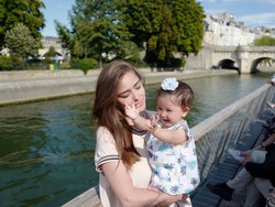 Sibuk Urus Anak, Yasmine Wildblood Tepis Mundur dari Dunia Hiburan