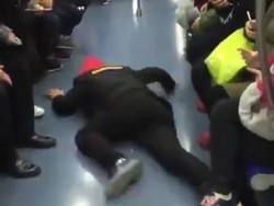 Ingin Dapat Tempat Duduk di KRL, Pria Ini Pura-pura Kejang