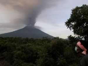 Gunung Agung Erupsi, STP Nusa Dua Bali Turun Tangan