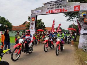 Honda CRF150L Debut di Hadapan Ribuan Crosser di Jateng Honda CRF150L Debut di Hadapan Ribuan Crosser di Jateng