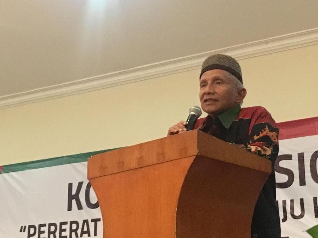 Amien Rais: Saya Ingatkan, Mas Jokowi Jangan Asik Memecah Umat Amien Rais: Saya Ingatkan, Mas Jokowi Jangan Asik Memecah Umat