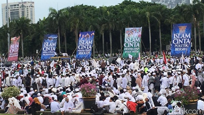 Reuni di Monas, Alumni 212 Kritik Keras Pemerintahan Jokowi