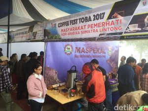 Coffee Fest Toba 2017 Pamerkan Kopi Unik dari Petani Sumatera Utara Coffee Fest Toba 2017 Pamerkan Kopi Unik dari Petani Sumatera Utara