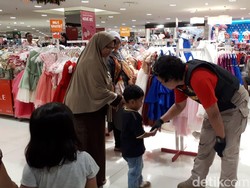 Tim Anti Bandit ini Ingatkan Pengunjung Mal untuk Tetap Waspada
