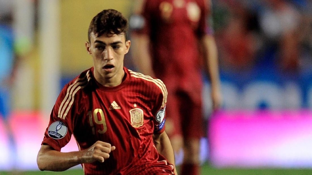 Munir El Haddadi saat tampil di timnas Spanyol tahun 2014 (Foto: Denis Doyle/Getty Images)