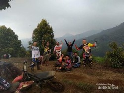 Offroad di Bogor Bikin Long Weekend Makin Seru