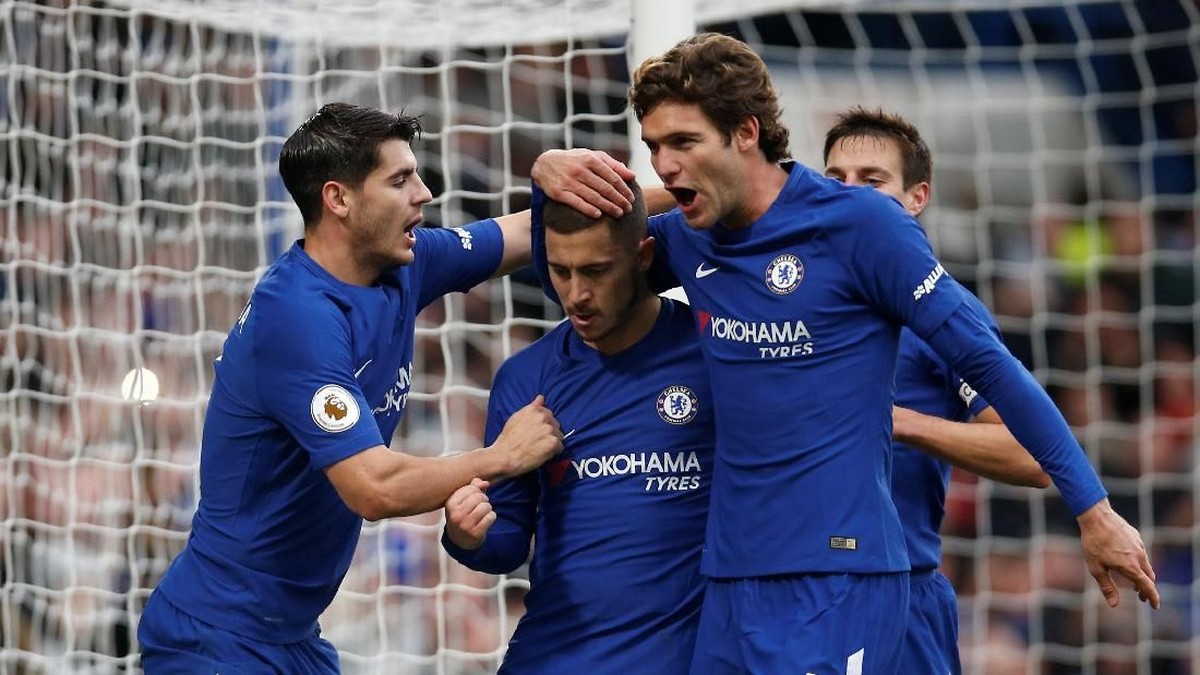 Pemain Chelsea merayakan gol Eden Hazard. (Paul Childs/Reuters)