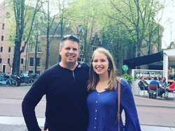 Unik, Traveler yang Keliling Dunia untuk Memotret Karpet Hotel