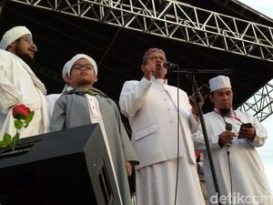 Reuni 212 Deklarasikan Gerakan Indonesia Salat Subuh Berjemaah