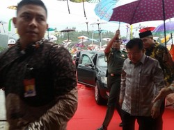 Wapres JK Tembus Cuaca Buruk Demi Sail Sabang 2017