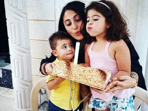 Berbagai Ekspresi Lucu Anak-Anak Saat Momen Tiup Lilin