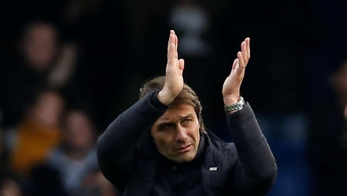 Conte Akui Roma Layak Jadi Juara Grup