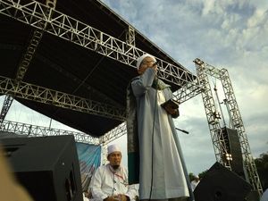 Tangisan Rasyid, Hafiz Cilik Ketika Membaca Alquran di Reuni 212
