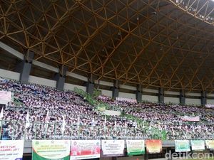 Foto: Suasana HUT PGRI ke-72 yang Dihadiri Jokowi