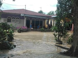 Banjir di Tebing Tinggi Perlahan Surut, Pemkot Salurkan Bantuan