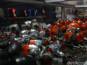 Mau Beli Aksesori Motor Jadul, Ini Bocorannya