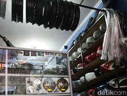Beli dan Masang Aksesoris Motor Jadul Ada Garansinya