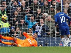 Tentang Penalti Panenka Hazard ke Gawang Newcastle