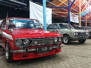 800 Mobil Tua Mejeng di Bojonegoro