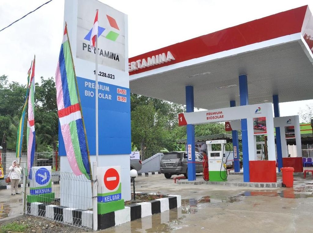 Seliter Premium di Nias Turun Jadi Rp 6.450, Sebelumnya Rp 12.000 Seliter Premium di Nias Turun Jadi Rp 6.450, Sebelumnya Rp 12.000