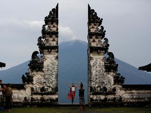 Penampakan Gunung Agung dari Candi Lempuyang Hari Ini