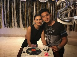 Jalin Hubungan Asmara, Giorgino-Irish Bella: Mengalir Aja