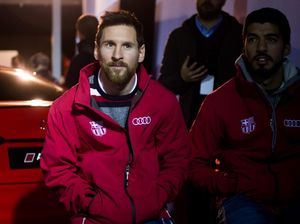 Mobil-Mobil Baru Untuk Messi dan Skuat Barcelona Mobil-Mobil Baru Untuk Messi dan Skuat Barcelona