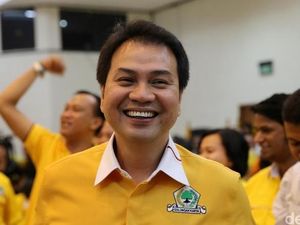 Azis Syamsuddin Hampir Pasti Jadi Pimpinan DPR dari Golkar Azis Syamsuddin Hampir Pasti Jadi Pimpinan DPR dari Golkar