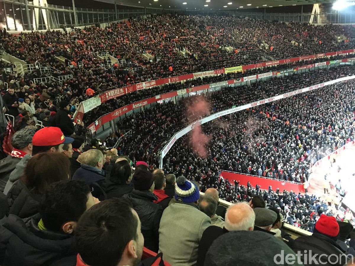 Suasana tribune Emirates Stadium (Foto: Fajar Pratama/detikcom)