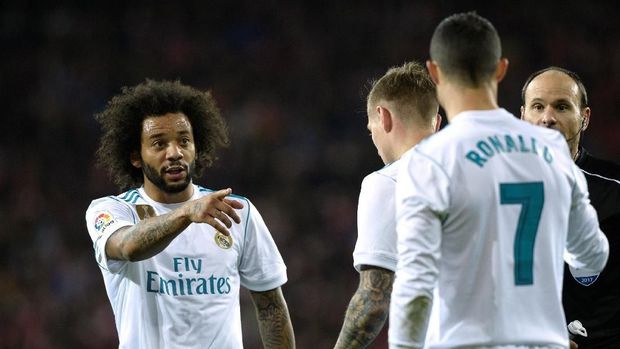Ramos-Marcelo Abaikan Cedera Suarez di Barcelona vs Madrid