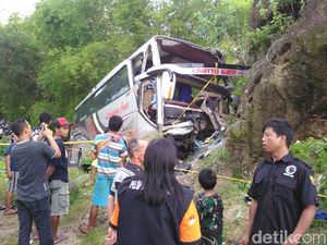 Wisatawan Boyolali Kecelakaan di Bantul, 2 Tewas, Puluhan Luka