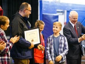 Ini Dia Bocah yang Jadi Gubernur di Usia 11 Tahun