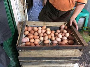 Awal Ramadan, Harga Telur hingga Cabai Naik