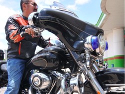 Tak Hanya Gemar Belanja, Pengacara Novanto Juga Hobi Naik Moge