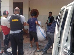 BNN Gerebek Rumah Tempat Pembuatan PCC di Semarang