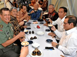 Ngopi di Bandung, Jokowi: Raos Pisan Euy