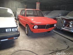 BMW 2002 Lansiran 1971, Harganya Ratusan Juta