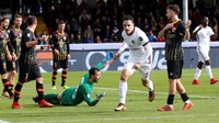 Gattuso sepertinya akan mengawali laga dengan poin penuh setelah di babak pertama Giacomo Bonaventura memberi Rossoneri keunggulan 1-0. (REUTERS/Ciro De Luca)