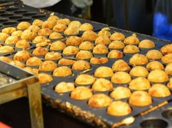 Orang Osaka Kini Mulai Jarang Makan Takoyaki, Kenapa Ya?
